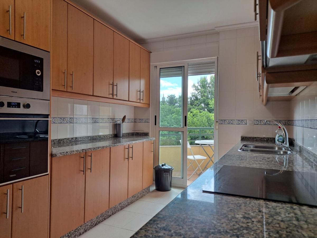 Apartamento Con Vistas, Amplio Y Luminoso Monforte De Lemos Dış mekan fotoğraf